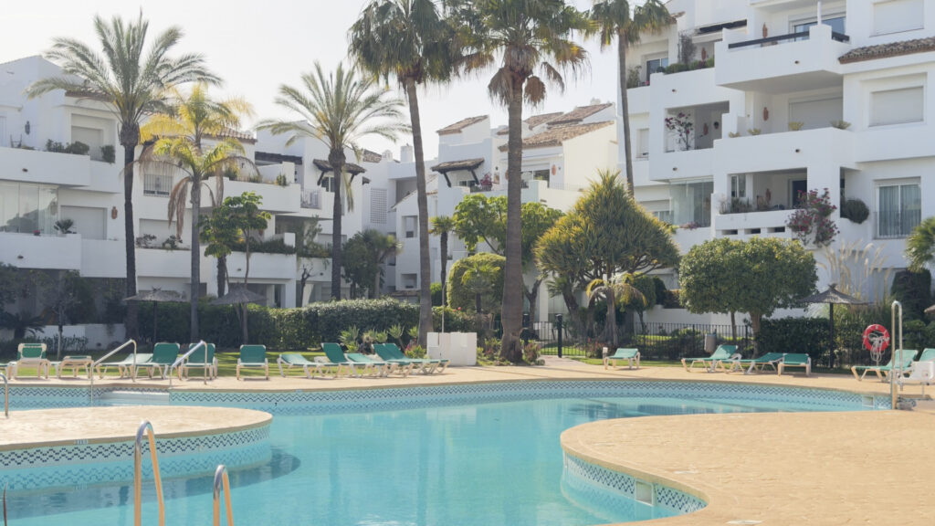 BEACHFRONT OPPORTUNITY. EXCLUSIVE COSTALITA AREA In Costalita