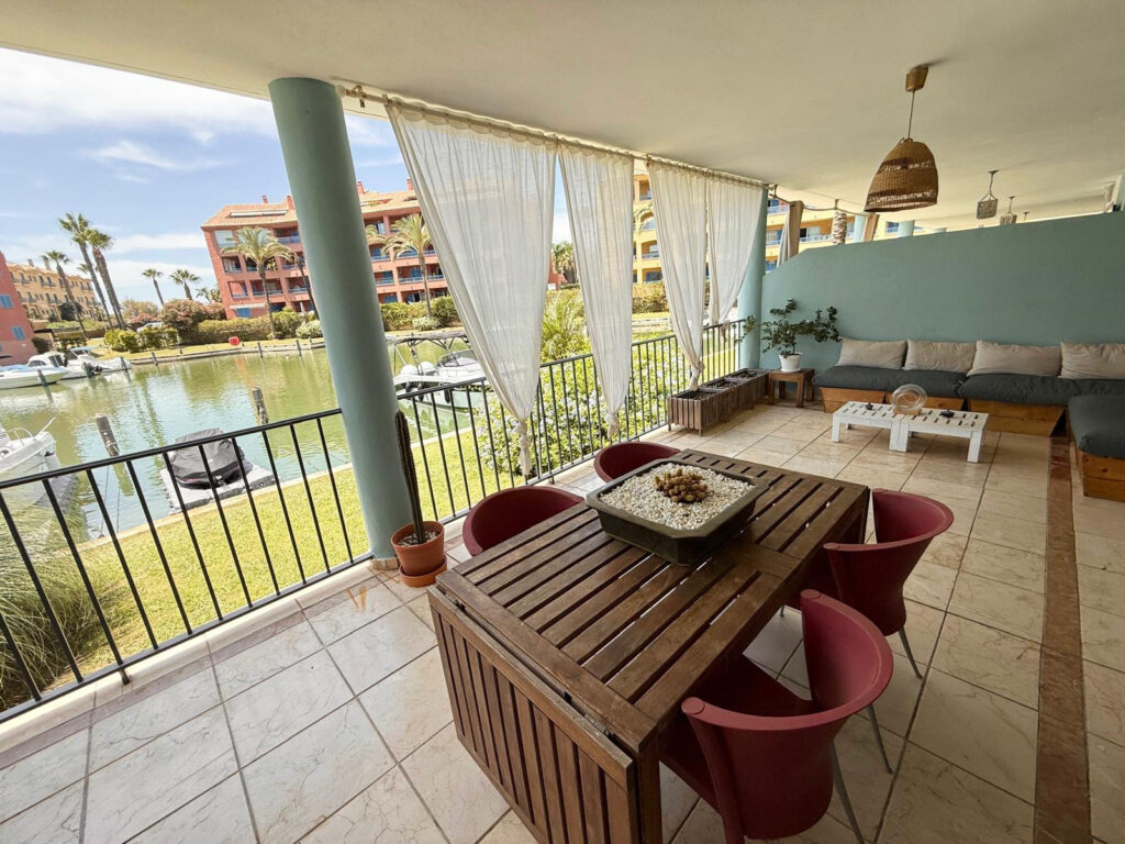 Ground Floor Apartment In Isla Carey Marina de Sotogrande Sotogrande