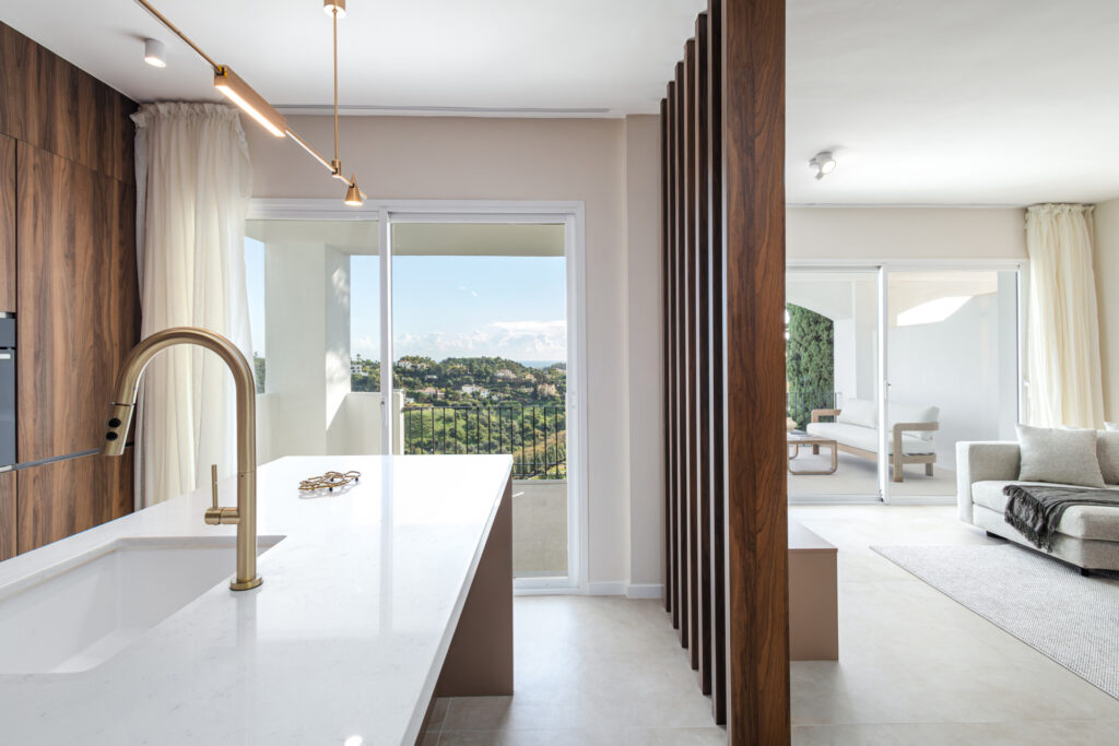 3-BEDROOM APARTMENT WITH BREATHTAKING VIEWS IN ALTOS DE LA QUINTA In Altos de La Quinta