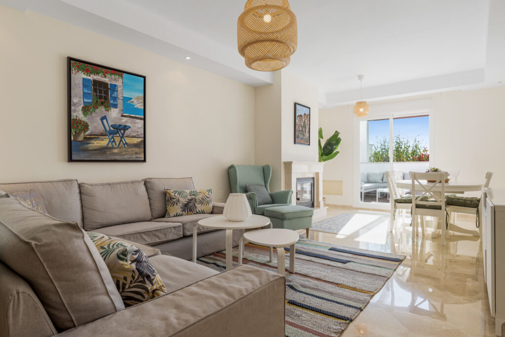 Elegant & Bright  4-Bedroom Duplex in Aloha Royal, Marbella In Aloha Royal