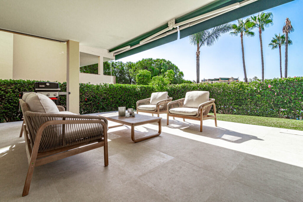 3 bedroom Apartment with Private Garden In Nueva Andalucia