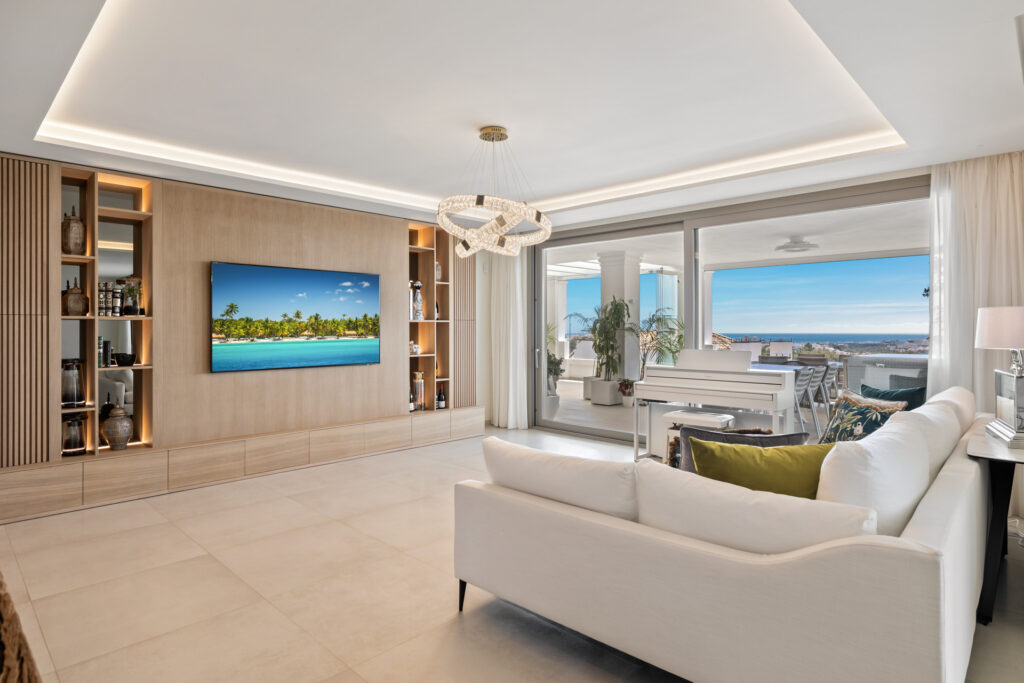 Contemporary Elegance in Nueva Andalucía In Nueva Andalucia