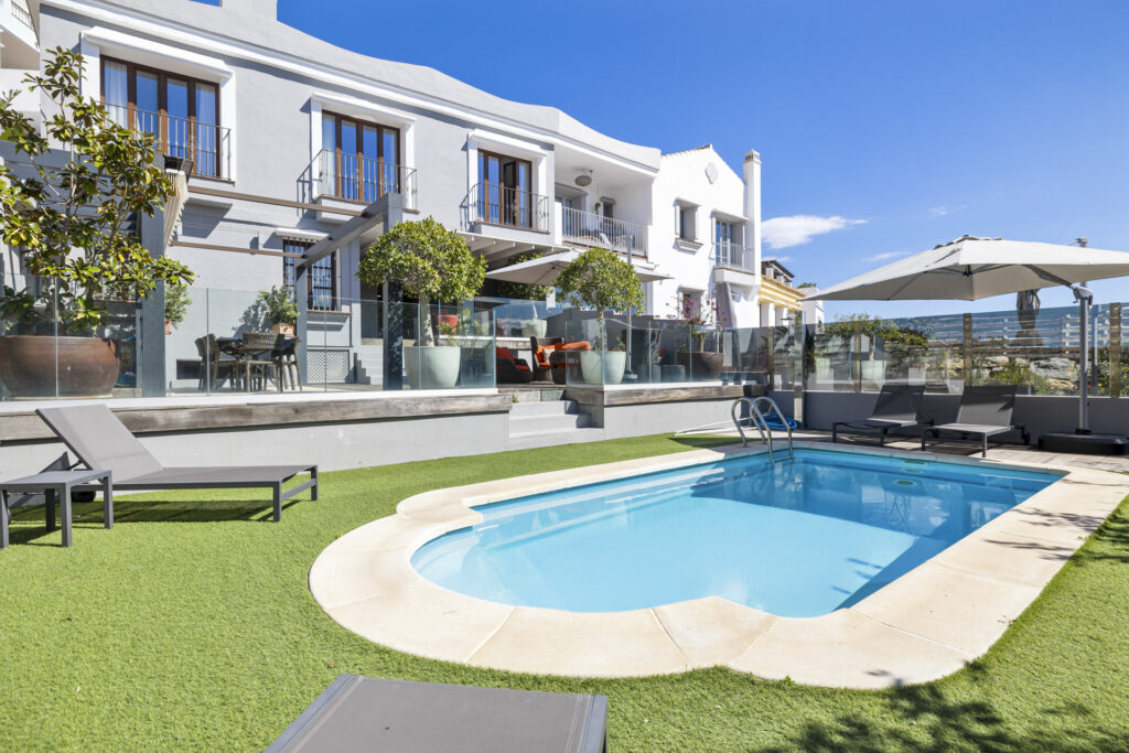 Elegant Five-Bedroom Town House with Private Pool in Benahavis, Malaga In Benahavis
