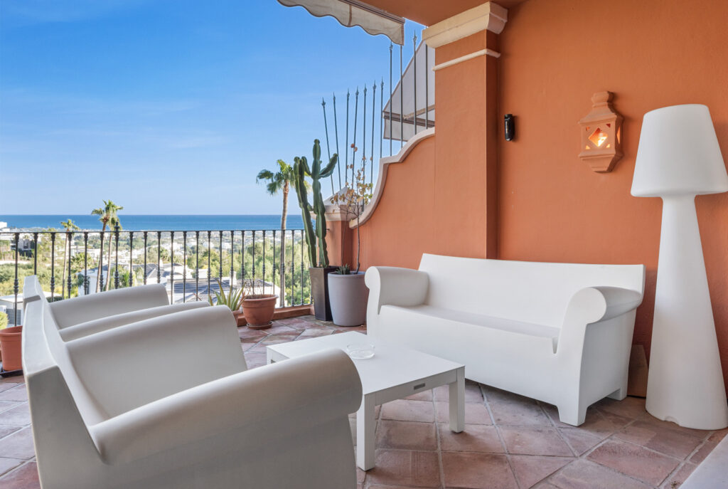 Stunning Sea View Penthouse, Benahavís In Monte Halcones