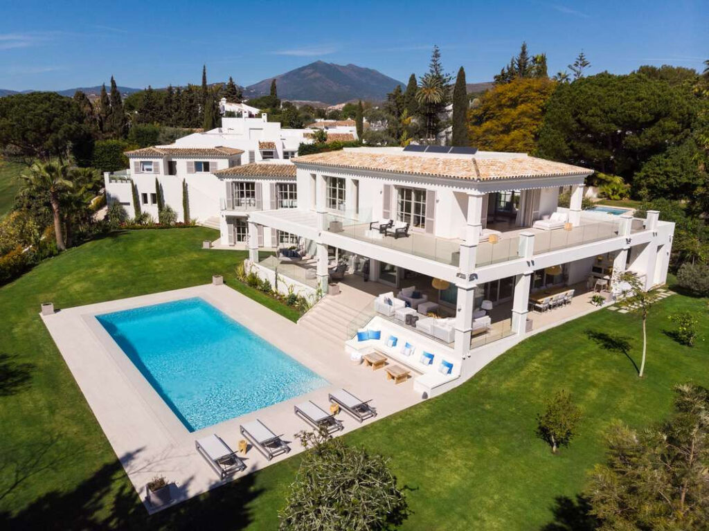 Private Luxury Mansion in Aloha, Marbella Golf Valley In Marbella