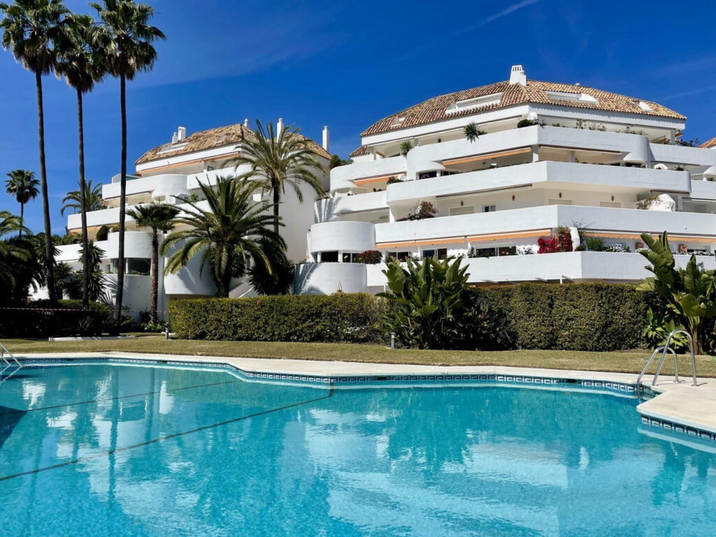 Stylish Loft-Style Penthouse in Las Lomas del Marbella Club, On Marbella´s Golden Mile In Marbella