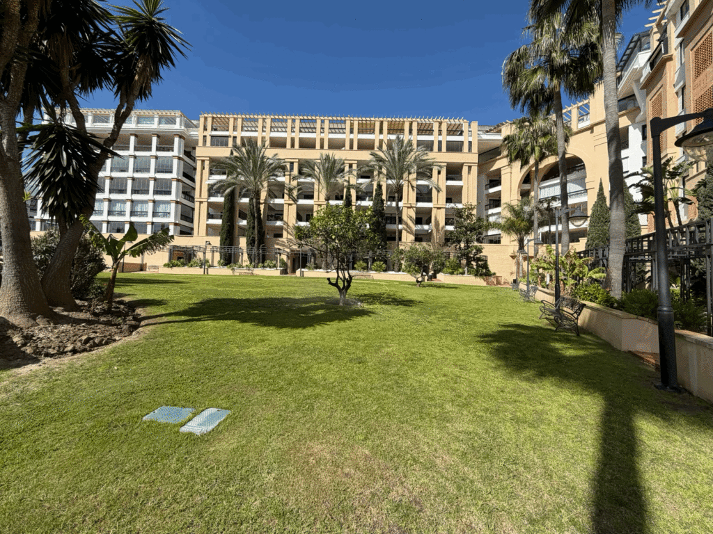 Fabulous Apartment in Prime location in San Pedro de Alcántara! In San Pedro de Alcantara