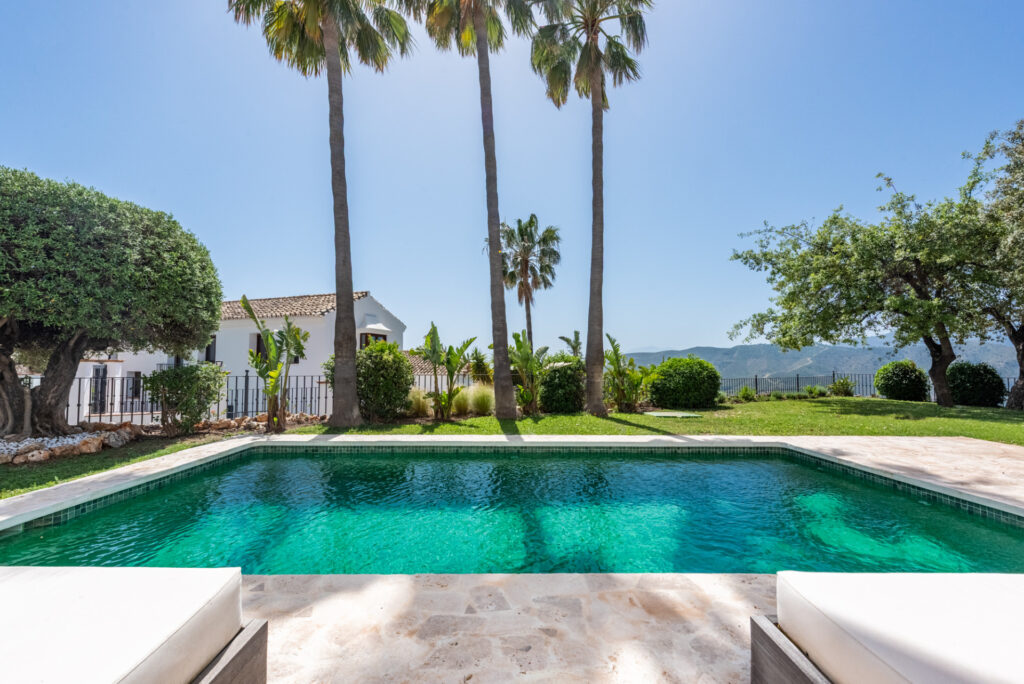 Charming Villa with Panoramic Views in Sierra Blanca Country Club, Istán In Sierra Blanca Country Club