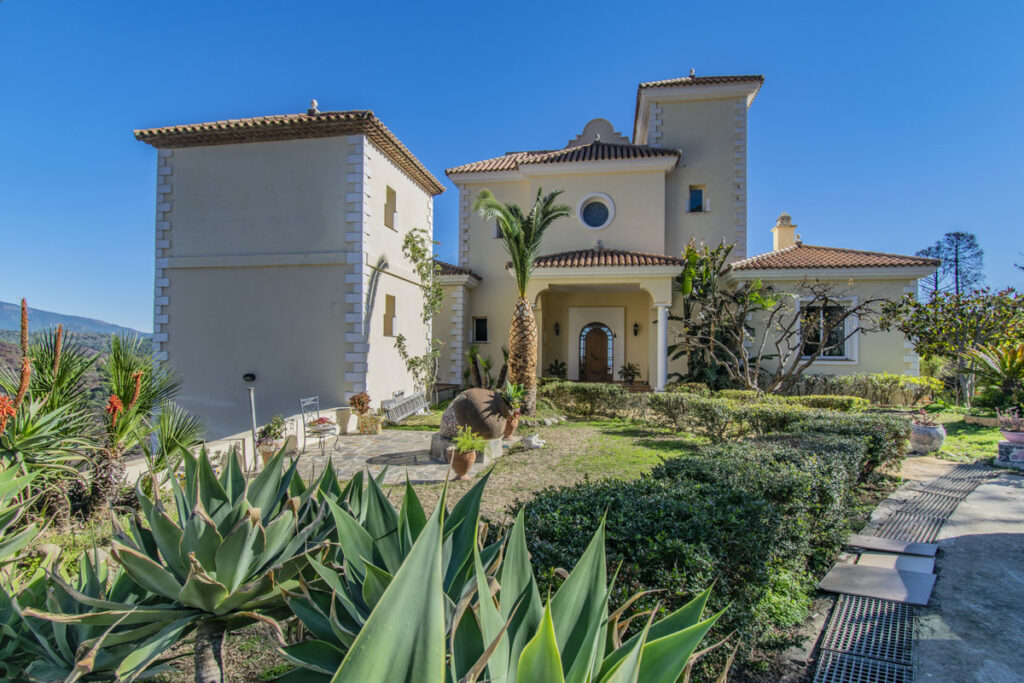 Detached Villa Estepona