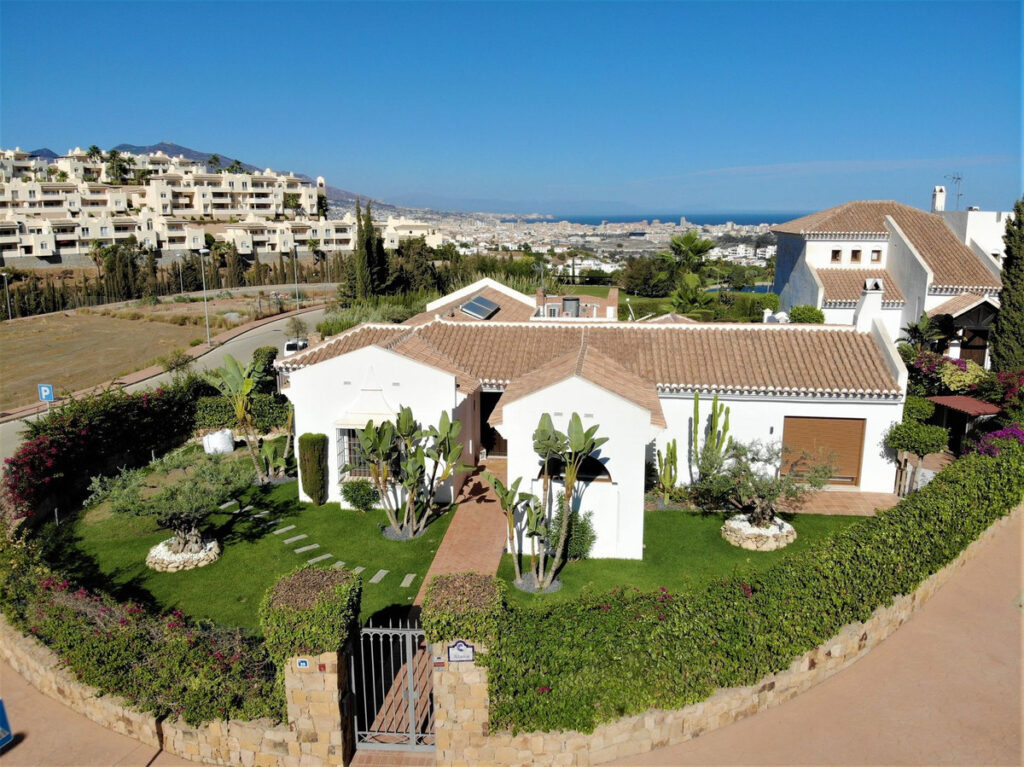 Detached Villa Cerros del Aguila