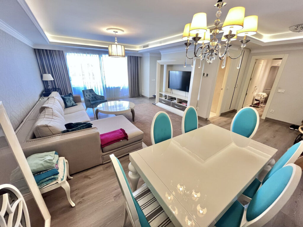 Middle Floor Apartment Puerto Banús