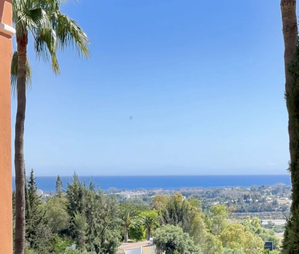 Middle Floor Apartment La Quinta