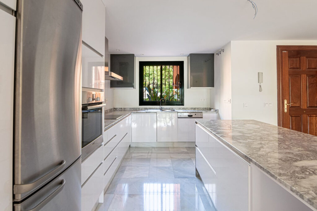 Middle Floor Apartment La Quinta
