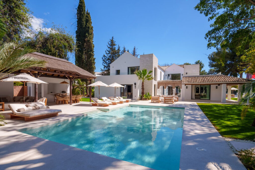 Detached Villa Nueva Andalucía