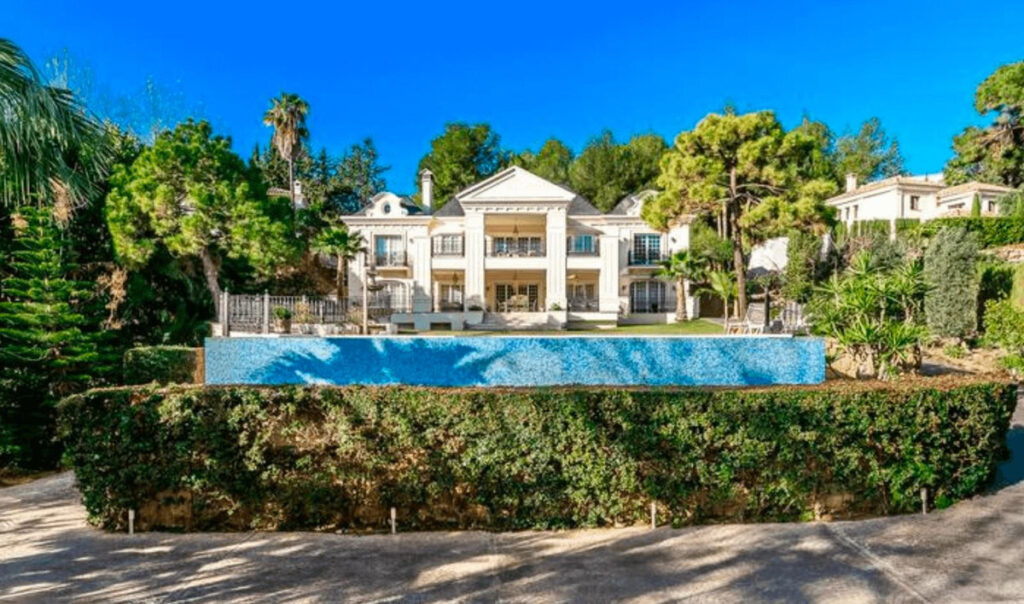 Detached Villa The Golden Mile