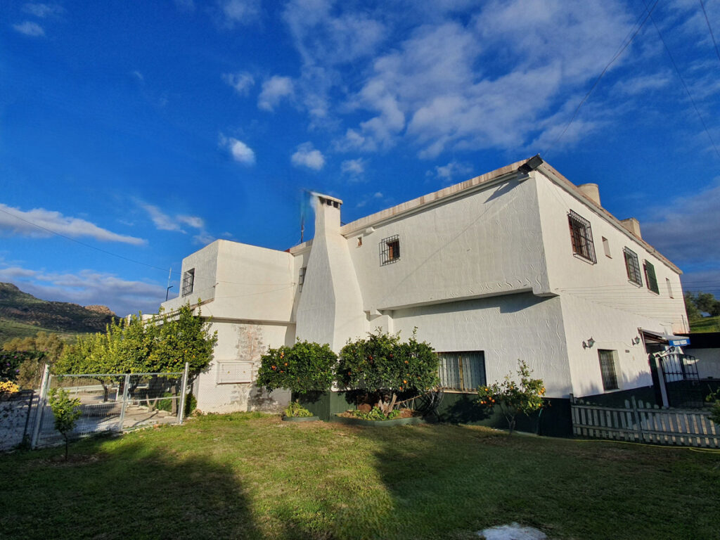Detached Villa Guaro