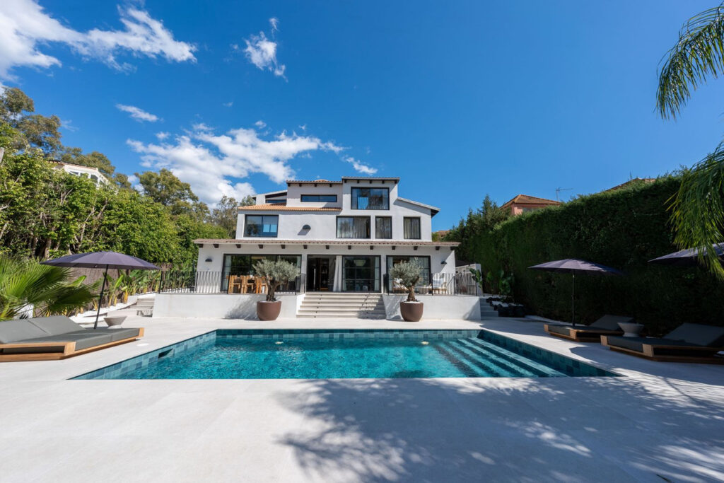 Detached Villa Nueva Andalucía