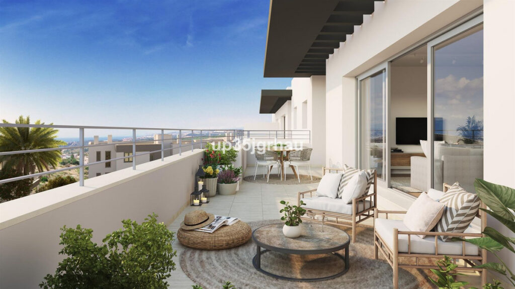 Middle Floor Apartment Estepona
