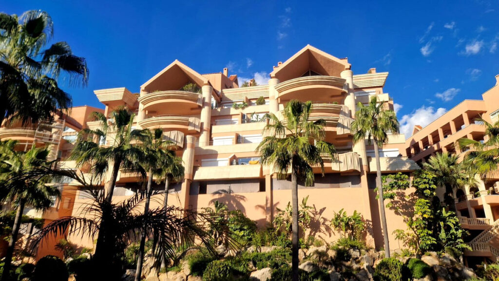 Middle Floor Apartment Marbella