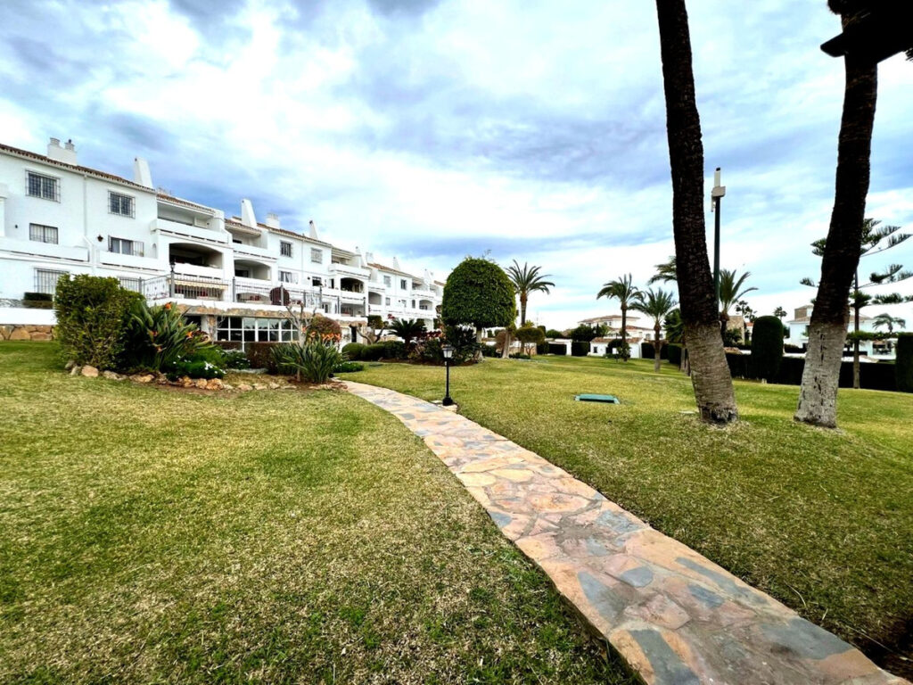 Ground Floor Apartment Nueva Andalucía