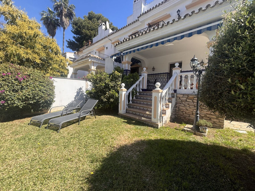 Semi-Detached House Nueva Andalucía