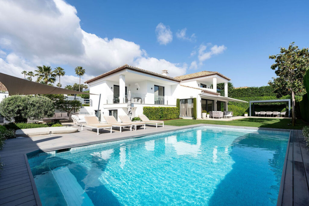 Detached Villa Nueva Andalucía