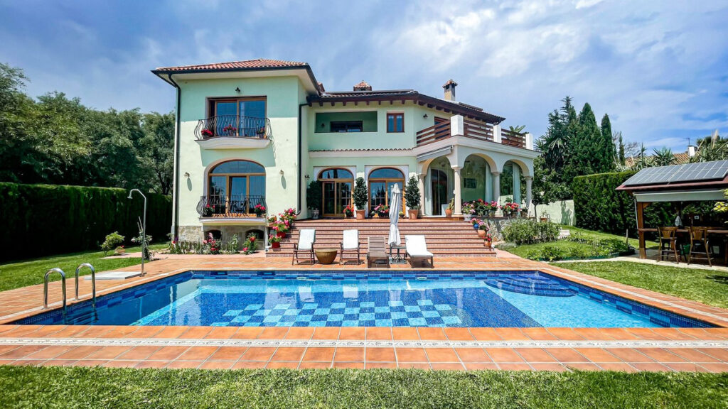 Detached Villa El Rosario