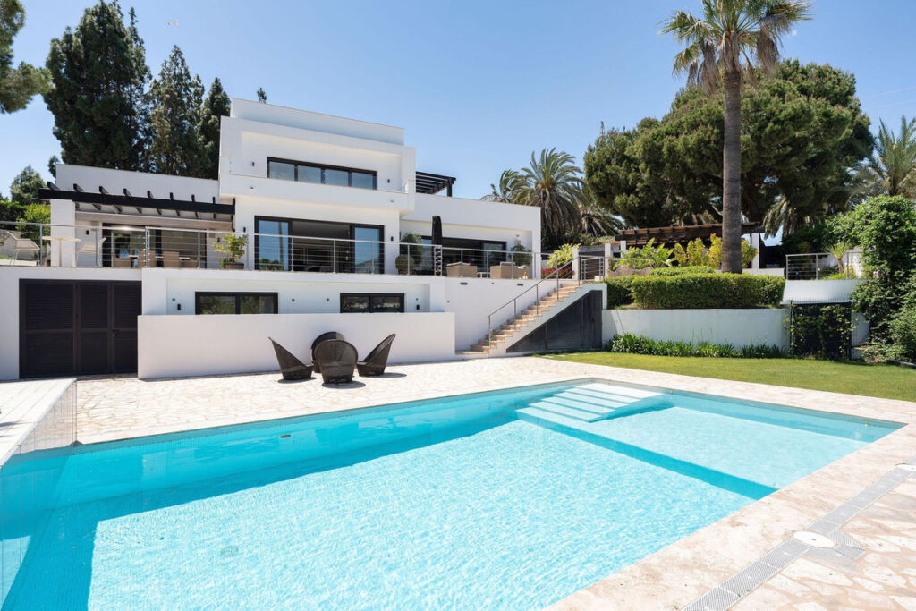 Detached Villa Nueva Andalucía