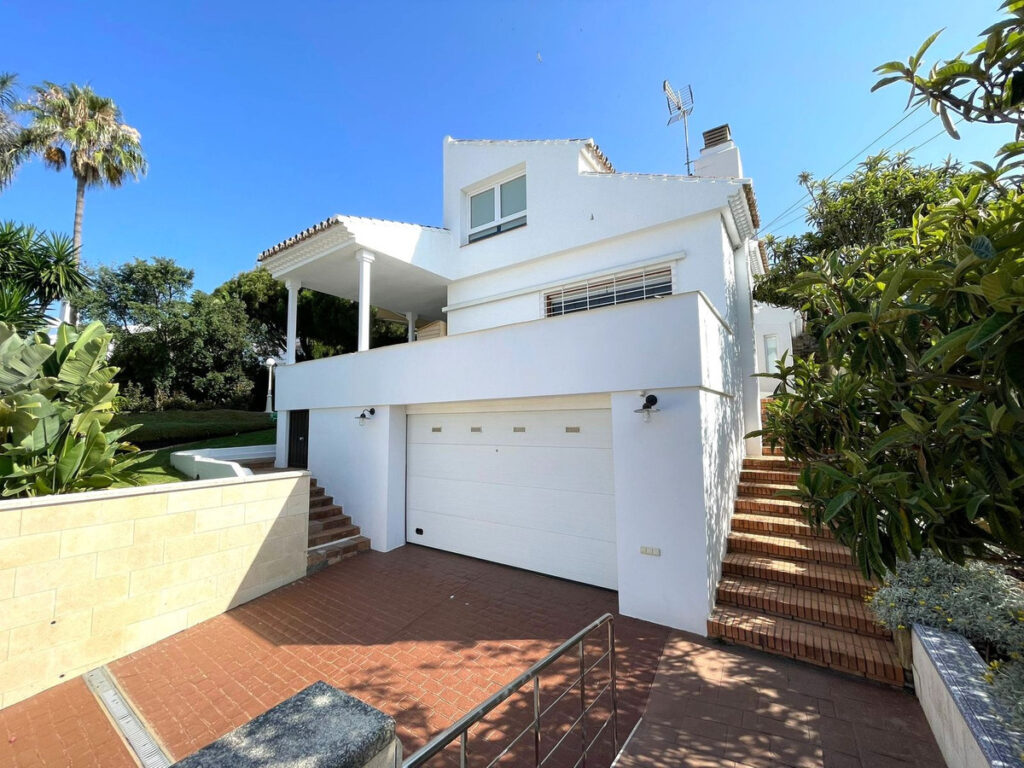 Detached Villa Estepona