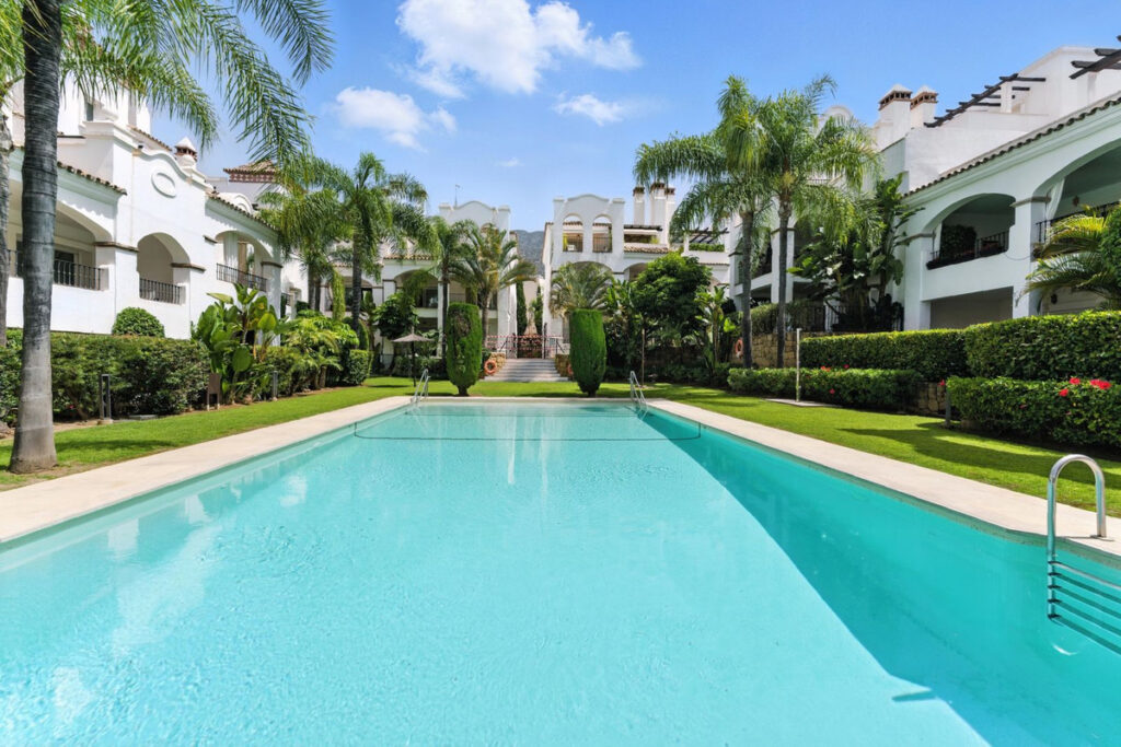 Middle Floor Apartment Nagüeles