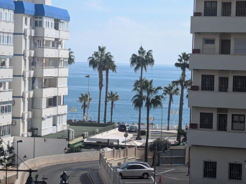 Middle Floor Apartment Benalmadena Costa