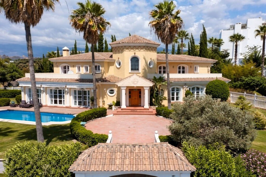 Detached Villa Selwo