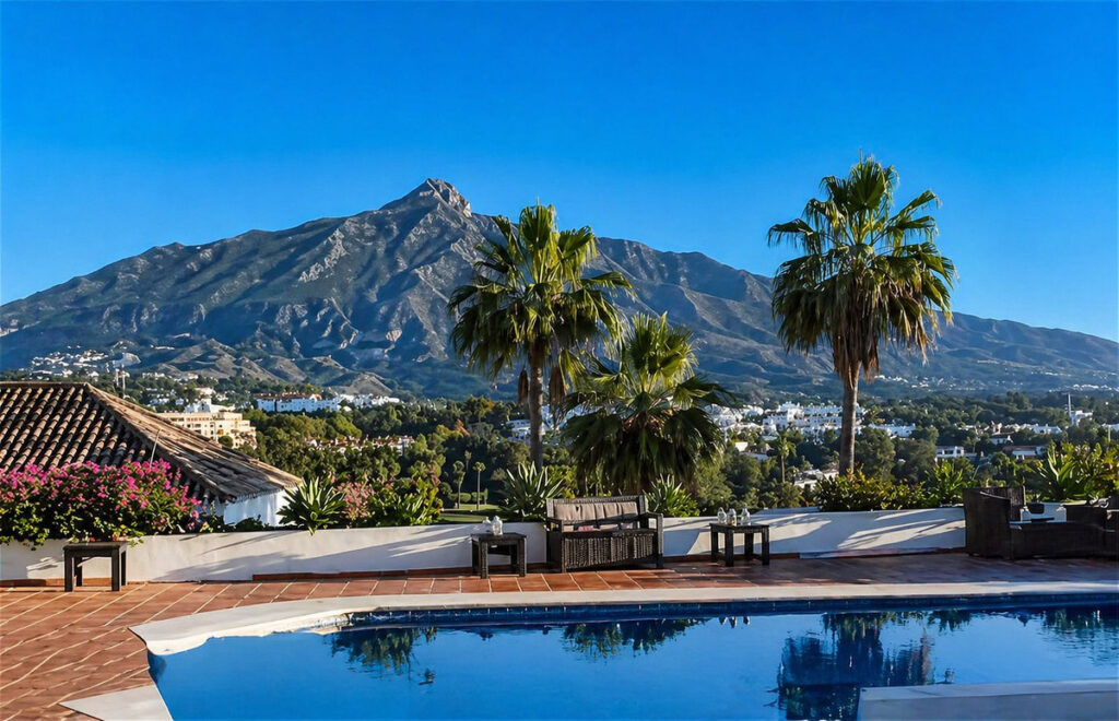 Detached Villa Nueva Andalucía