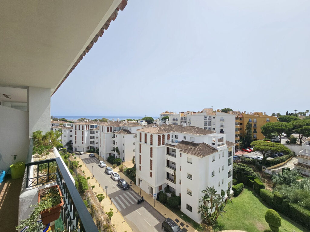 Middle Floor Apartment Calahonda