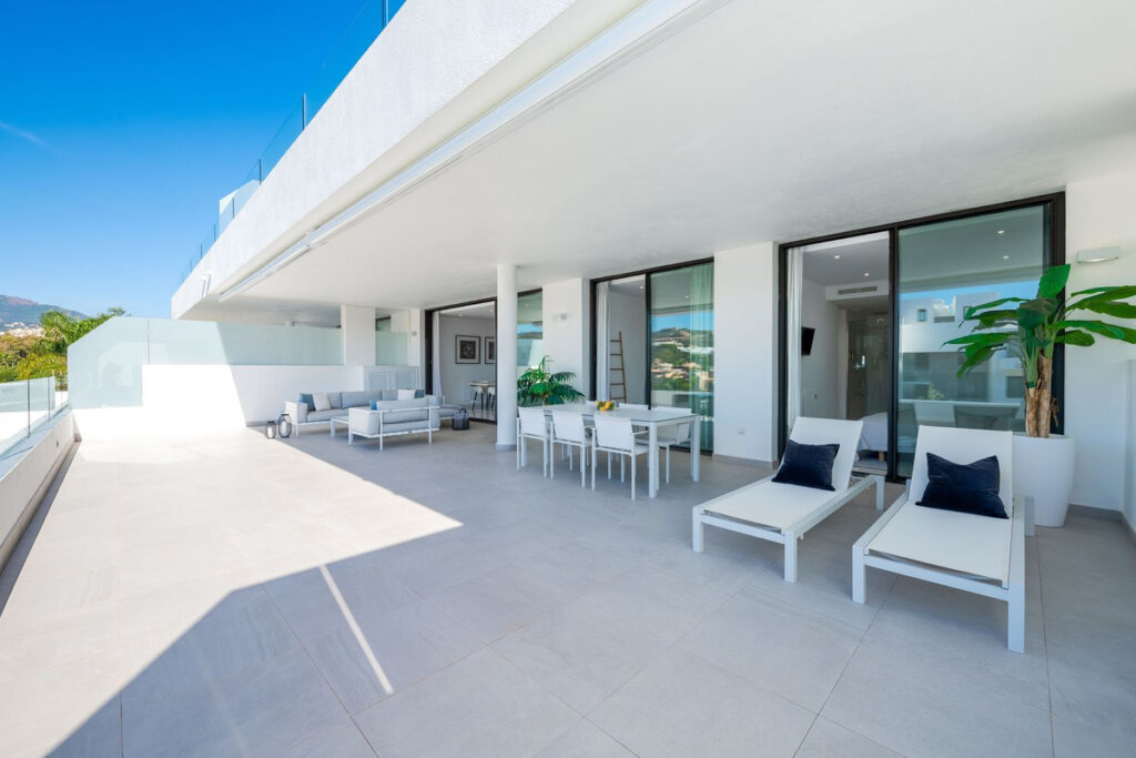 Middle Floor Apartment Estepona