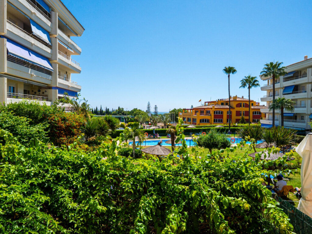 Middle Floor Apartment Marbella