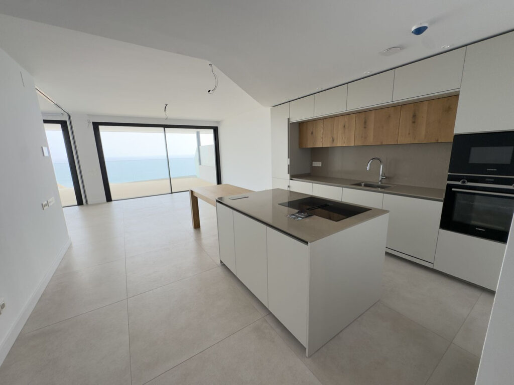 Middle Floor Apartment Higueron