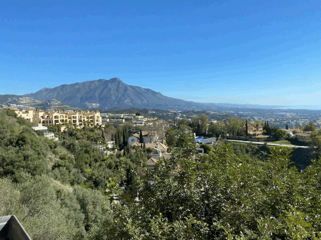 Fabulous Apartment in Monte Halcones In Monte Halcones