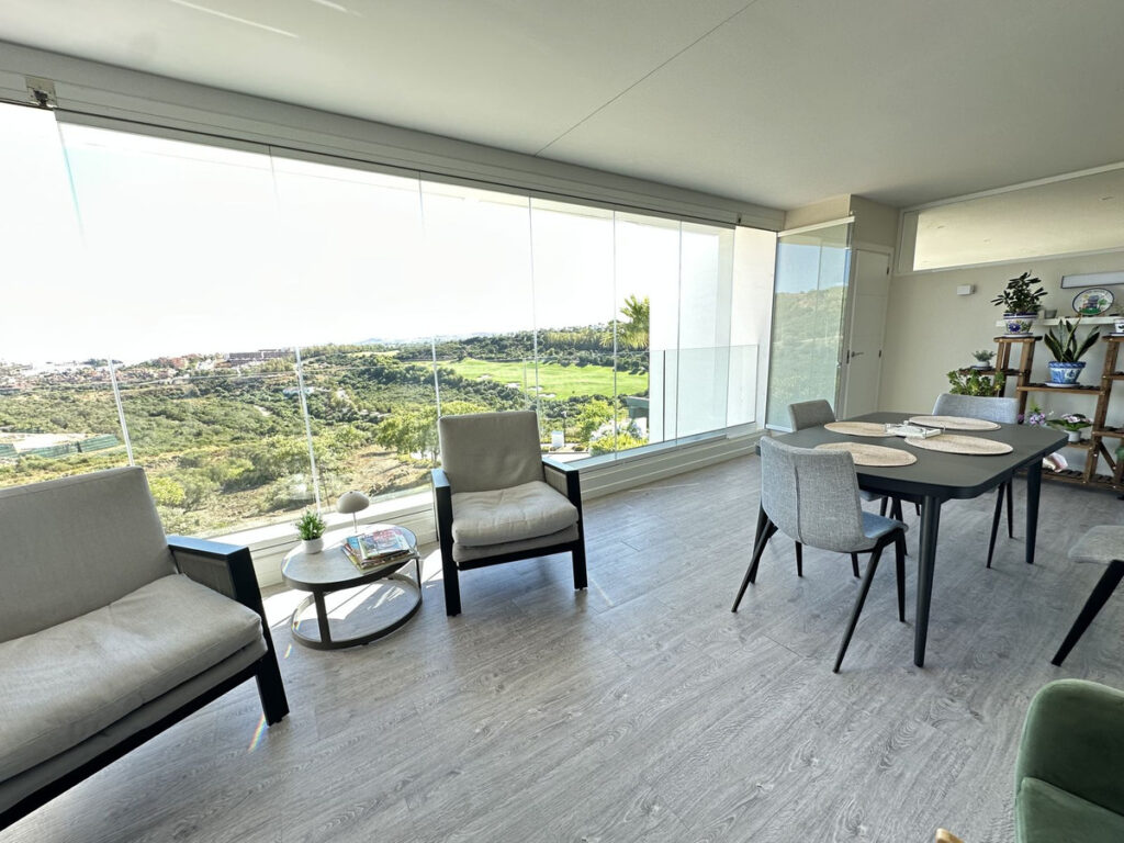 Middle Floor Apartment Casares