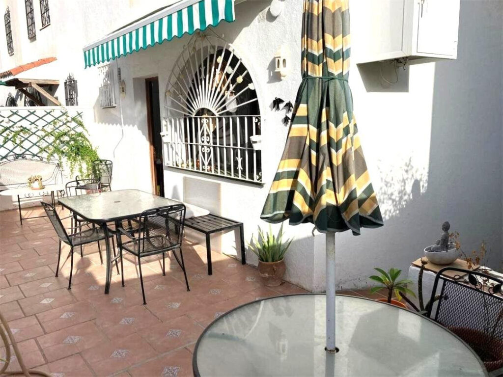 Semi-Detached House La Colina