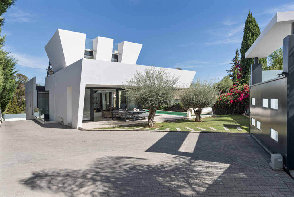 Detached Villa Nueva Andalucía