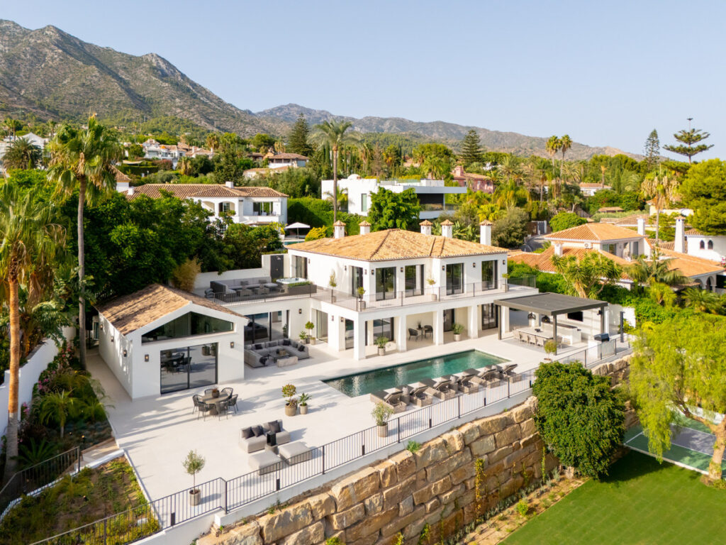 Detached Villa The Golden Mile