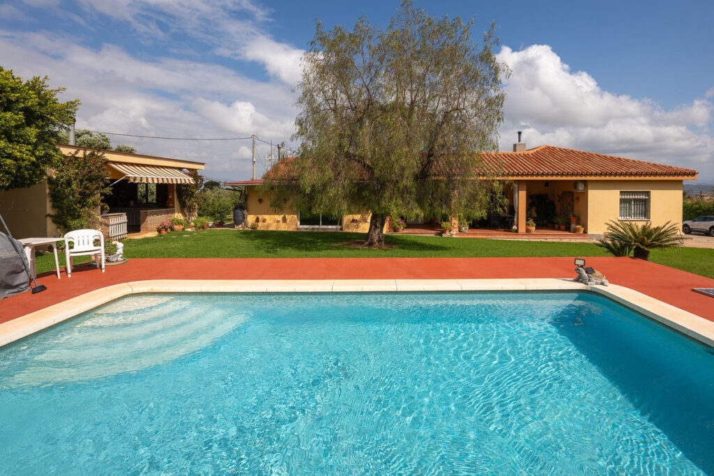 Finca – Cortijo Alhaurín el Grande