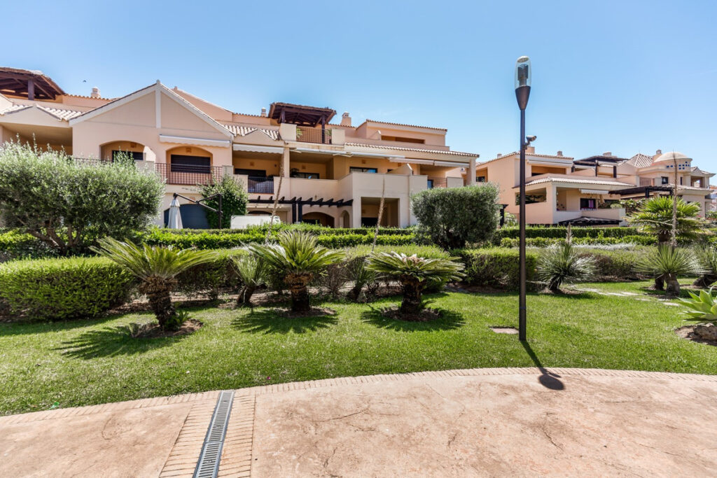Middle Floor Apartment Puerto Banús