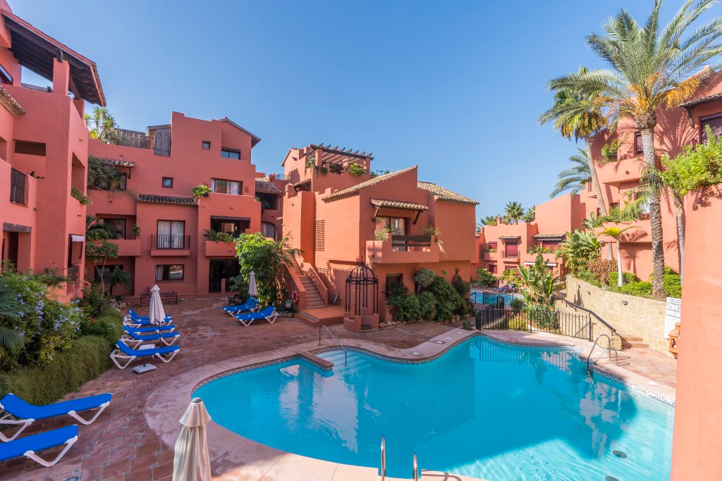 Middle Floor Apartment Marbella