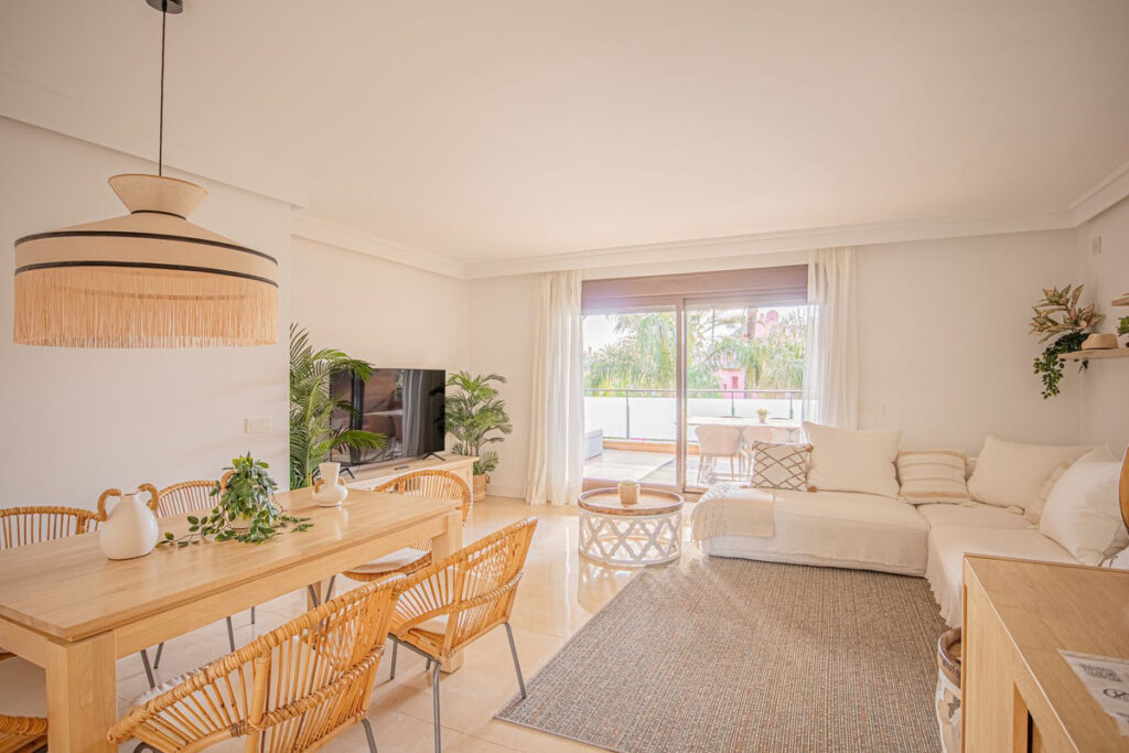 Middle Floor Apartment Estepona