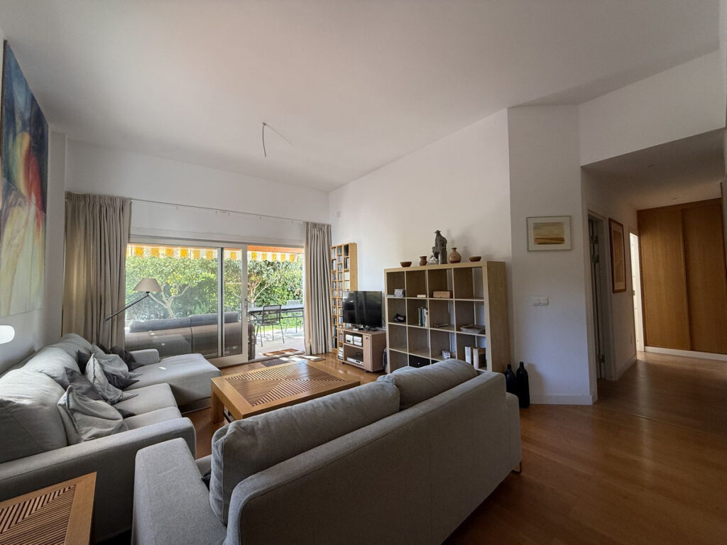 Ground Floor Apartment El Paraiso