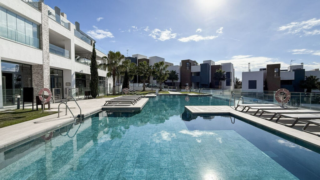 Ground Floor Apartment Artola