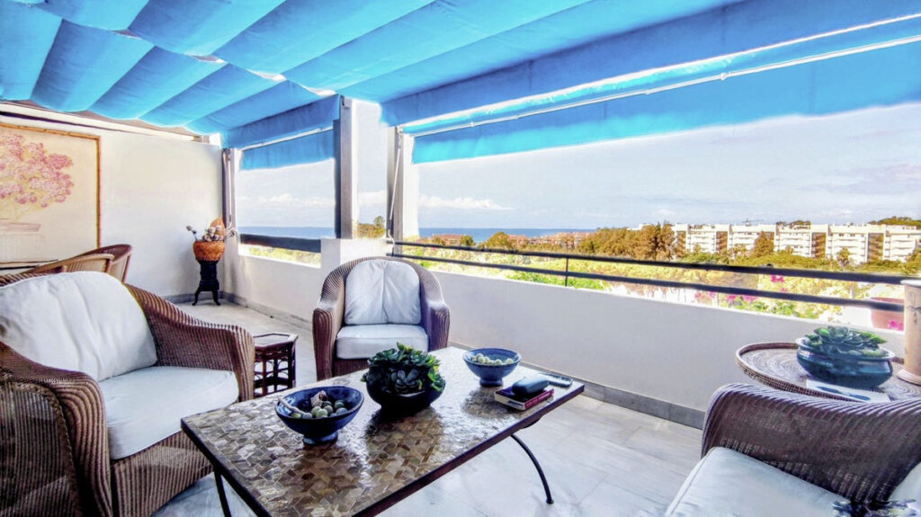 Middle Floor Apartment Puerto Banús