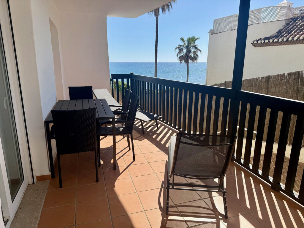 Middle Floor Apartment Calahonda